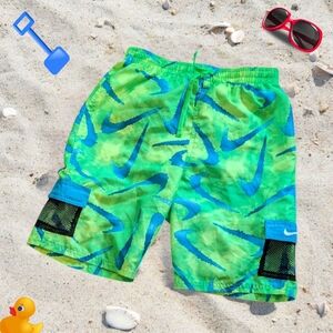 Nike Big Boys Tie-Dye Swoosh 7 Volley Cargo Swim Trunks Size XL